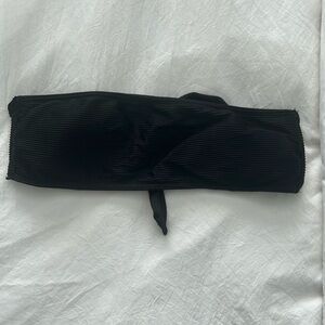 H&M bandeau bikini top- black